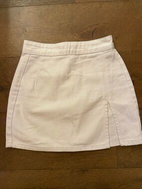 Lioness White Mini Skirt with Front Slit